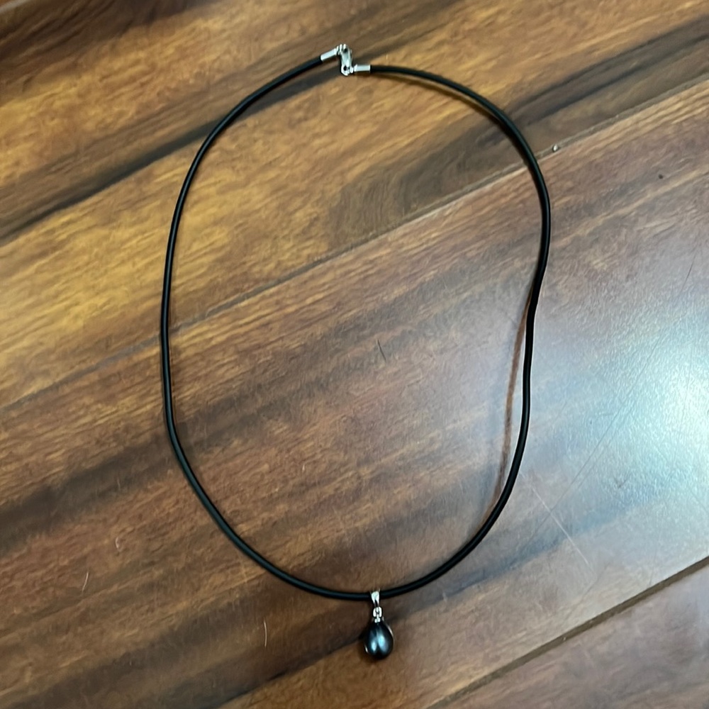 NWOT 7-8 mm cultured freshwater black Pearl necklace